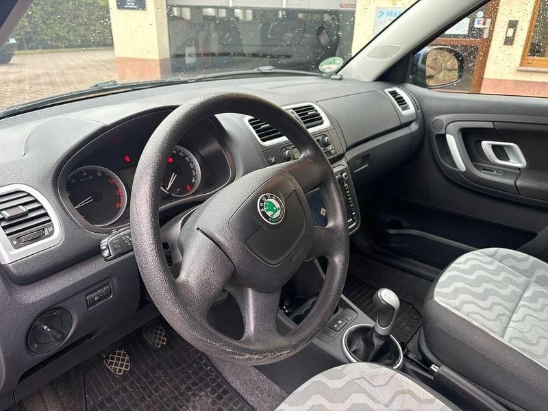 Gebraucht Skoda Fabia Style 86 PS (63 kW) 2009 Blau Limousine