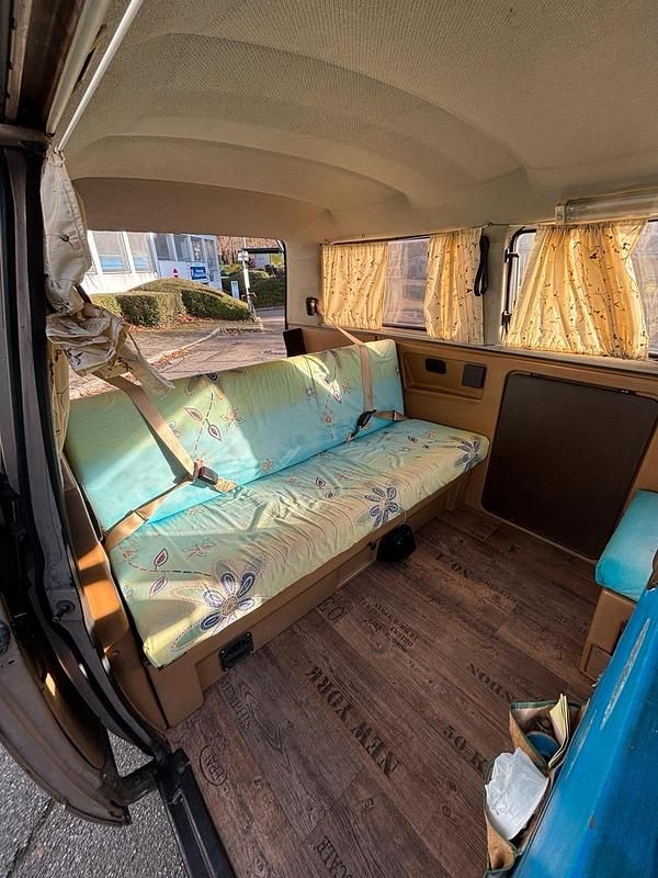 Usado VW Multivan 95 HP (69 kW) 1986 Bege Monovolume