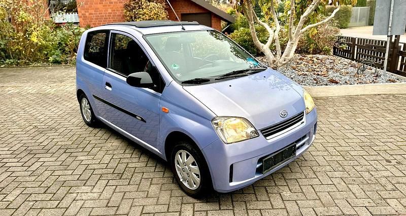 Gebraucht Daihatsu Cuore 58 PS (42 kW) 2004 Violet Kleinwagen