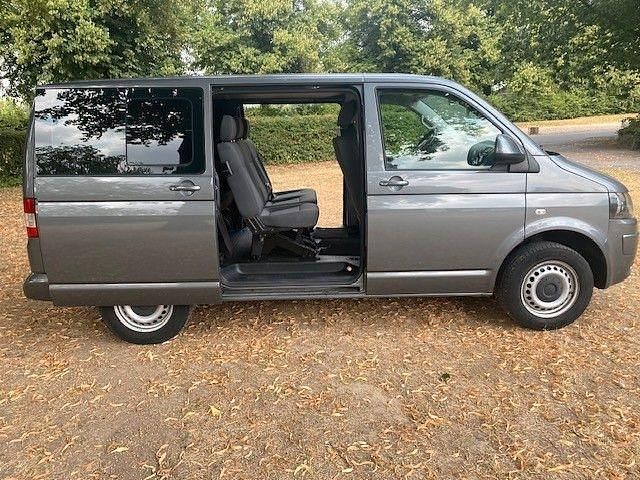 Grau Gebraucht 2015 VW T5 Van | 22.777 € (Fairer Preis) - Bild 1/4