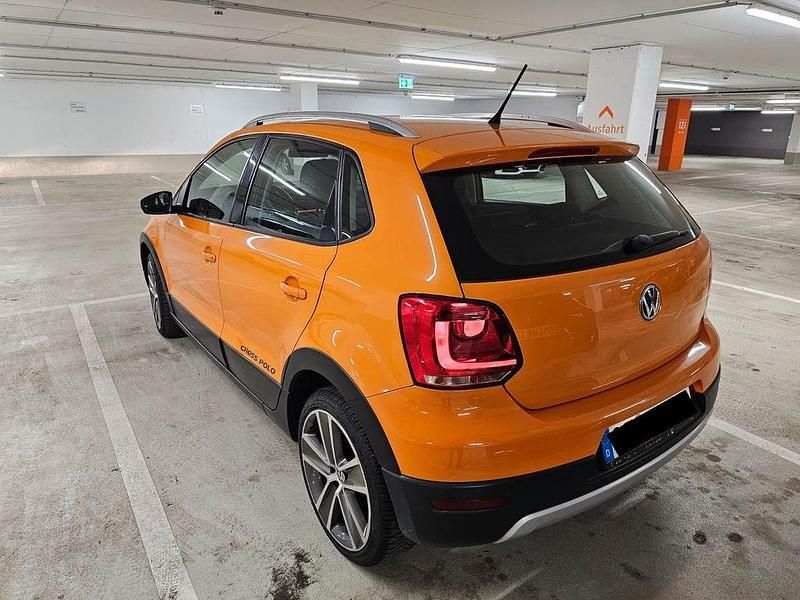 Gebraucht VW Polo Cross 69 PS (50 kW) 2010 Orange Kleinwagen