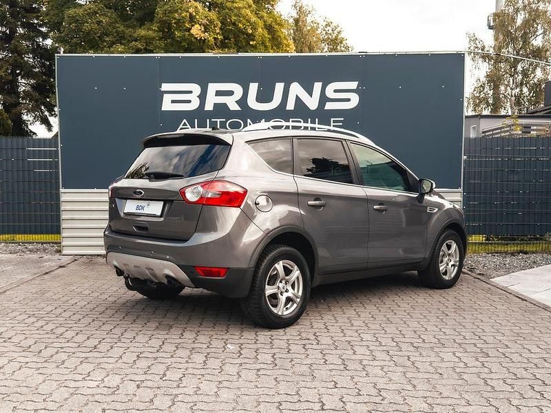 Gebraucht Ford Kuga Titanium 163 PS (119 kW) 2012 Braun SUV