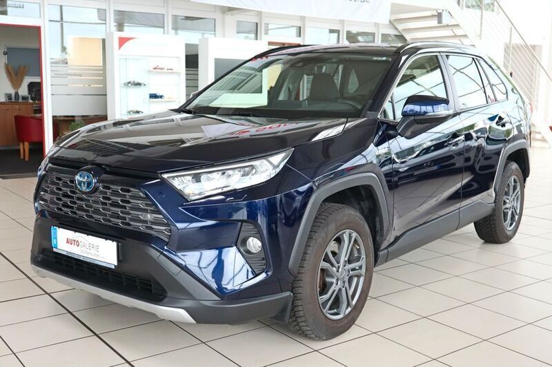 Blau Gebraucht 2019 Toyota RAV4 Hybrid Club SUV | 25.999 € (Guter Preis) - Bild 1/4