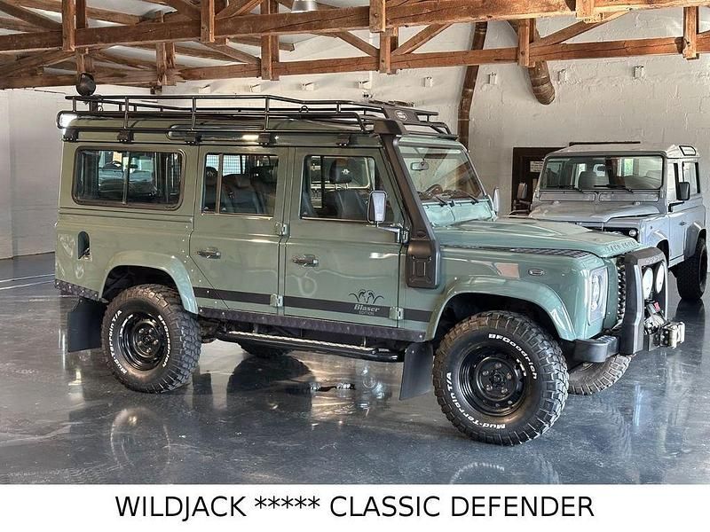 Gebraucht Land Rover Defender SE 122 PS (89 kW) 2012 Grün SUV