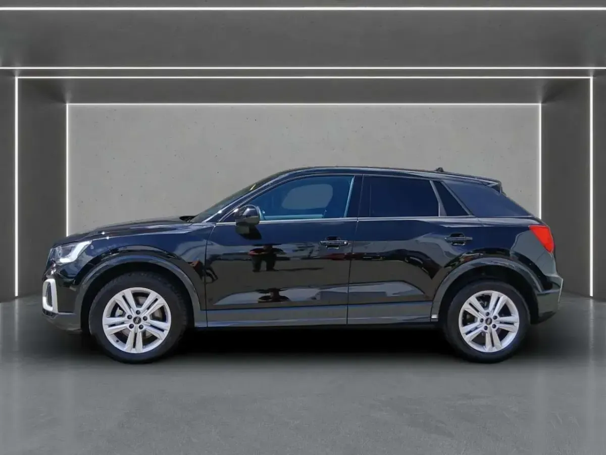 Gebraucht Audi Q2 Advanced Plus 150 PS (110 kW) 2025 Brillantschwarz SUV