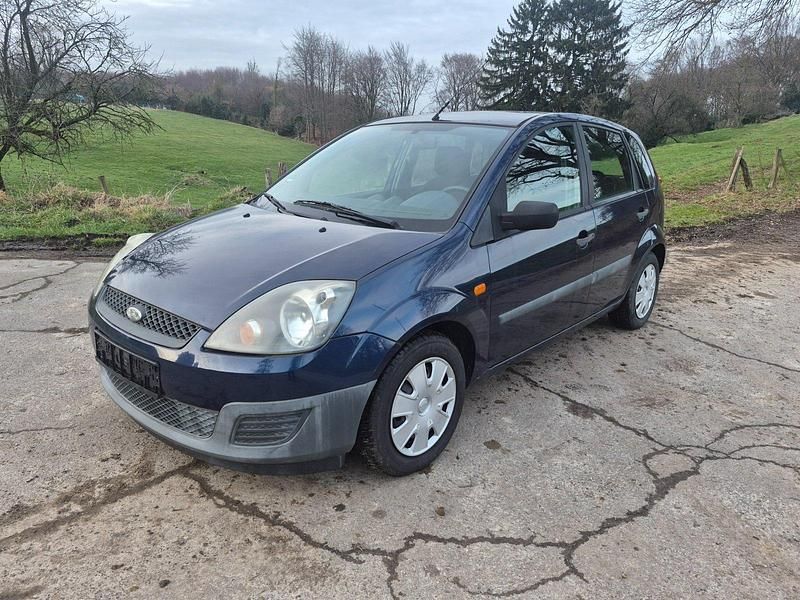 Gebraucht Ford Fiesta 60 PS (44 kW) 2005 Blau Kleinwagen