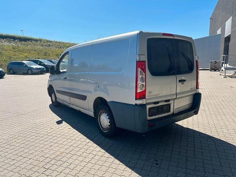 Gebraucht Peugeot Expert 120 PS (88 kW) 2009 Grau Van