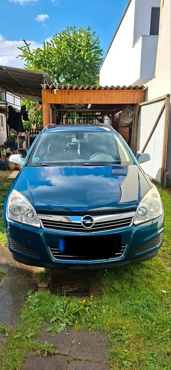 Gebraucht Opel Astra 140 PS (102 kW) 2007 Grün Kombi