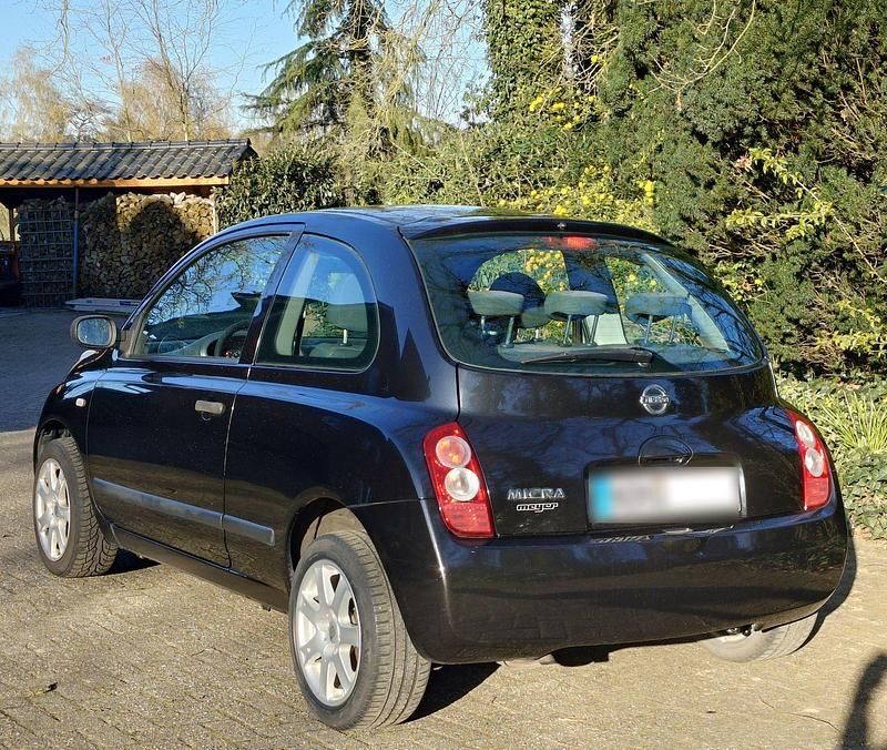 Usata Nissan Micra 65 CV (47 kW) 2004 Nero Utilitaria
