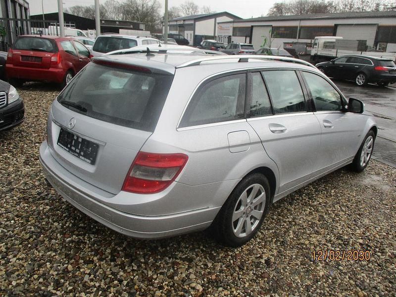 Gebraucht Mercedes C220 170 PS (125 kW) 2008 Silber Kombi