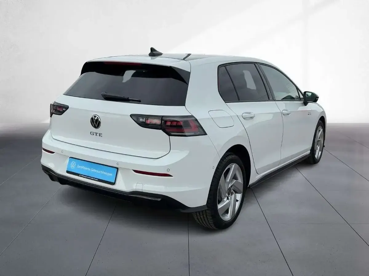 Gebraucht VW Golf VIII GTE 272 PS (200 kW) 2025 Weiß Limousine