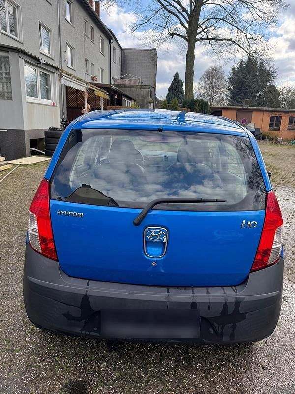 Gebraucht Hyundai i10 67 PS (49 kW) 2010 Blau Kleinwagen