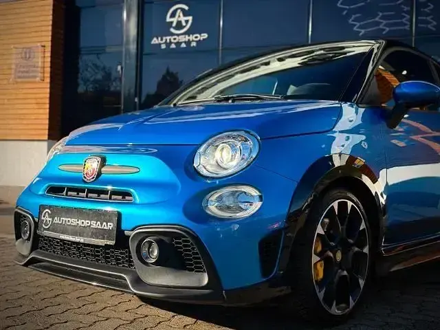 Second-hand Abarth 695 180 CP (132 kW) 2022 Albastru Hatchback