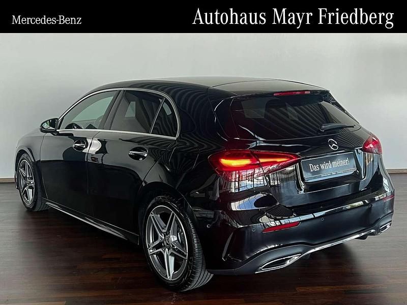 Gebraucht Mercedes A250 Advanced Plus 224 PS (164 kW) 2024 Lack kosmosschwarz Limousine