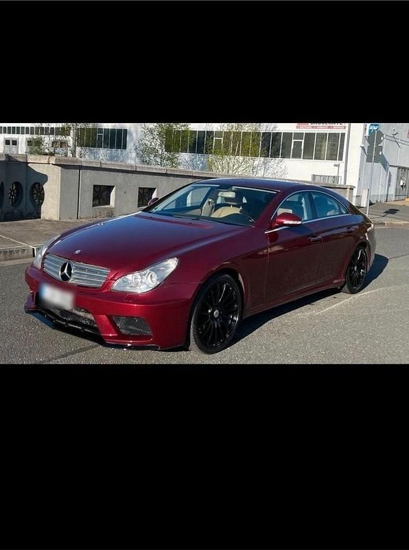 Rot Gebraucht 2005 Mercedes CLS500 Limousine | 8.500 € (Guter Preis) - Bild 1/4