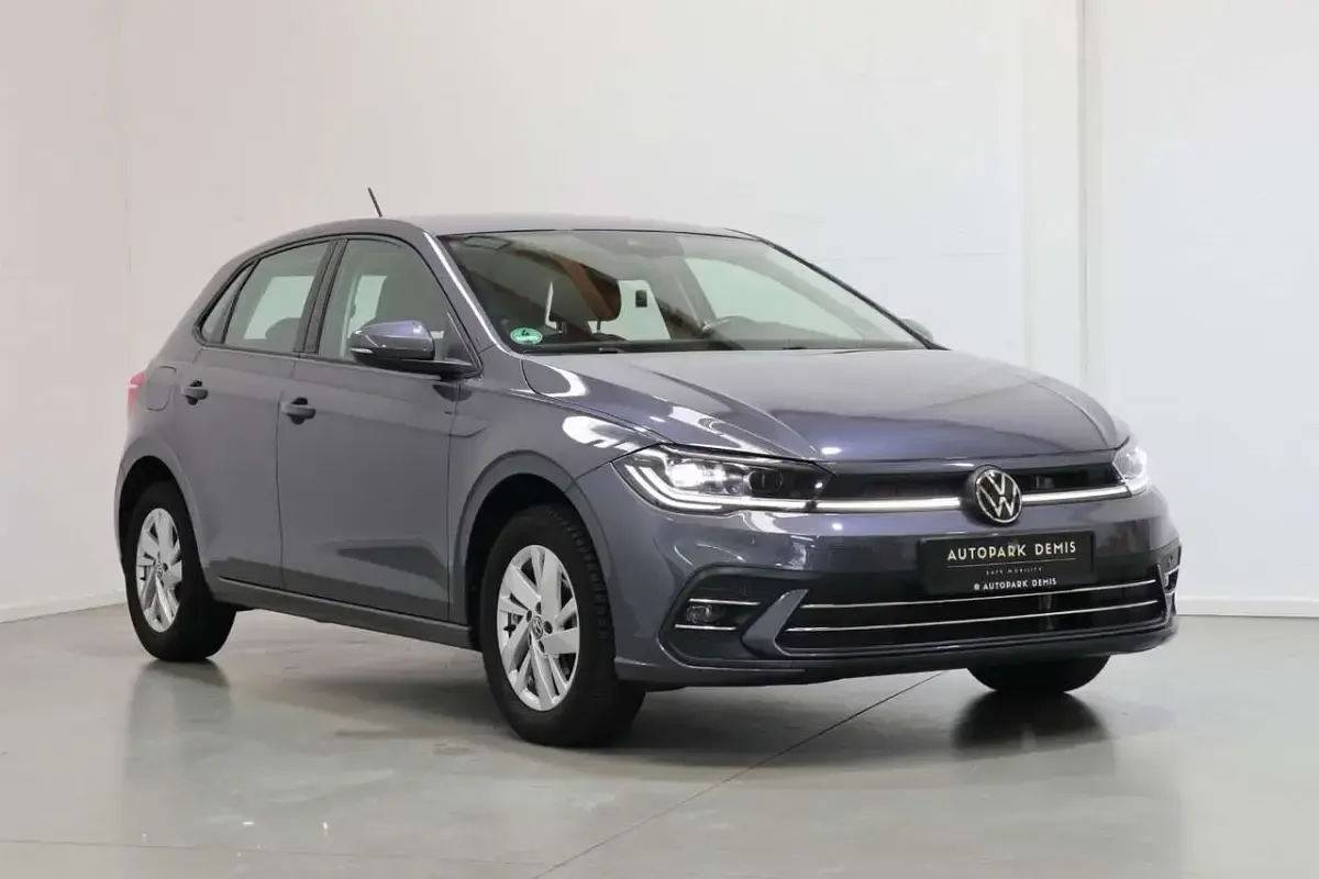 Gebraucht VW Polo Style 95 PS (69 kW) 2022 Grau Kleinwagen