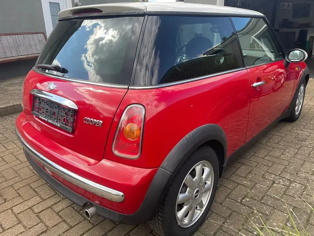 Käytetty Mini Cooper Chili 116 HP (85 kW) 2002 Punainen Viistoperä