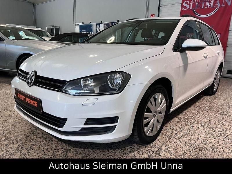 Gebraucht VW Golf VII Trendline 105 PS (77 kW) 2014 Weiß metallic Kombi