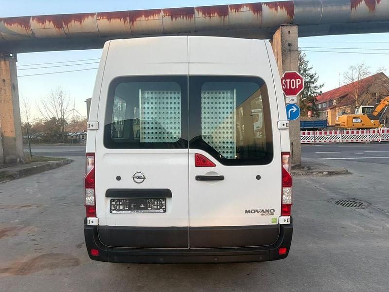 Gebraucht Opel Movano 110 PS (80 kW) 2017 Weiß Van / Kleinbus