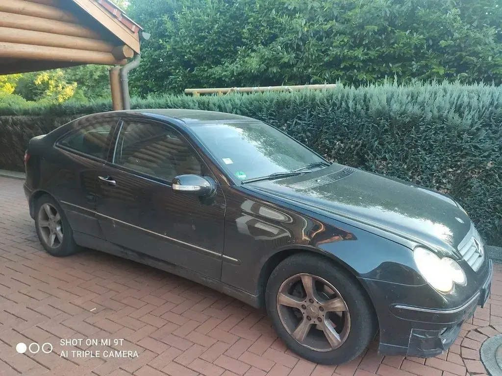 Gebraucht Mercedes C180 143 PS (105 kW) 2006 Schwarz Coupé