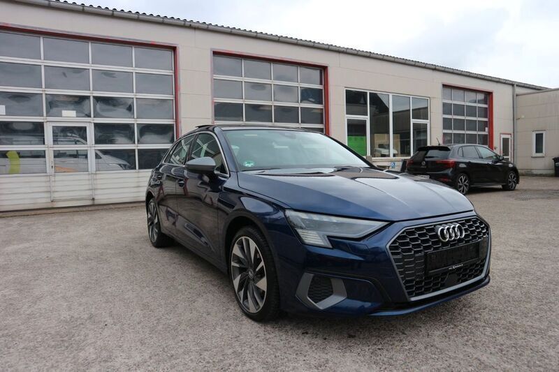 Blau Gebraucht 2020 Audi A3 Sportback Edition .1 Limousine | 23.540 € (Fairer Preis) - Bild 1/4