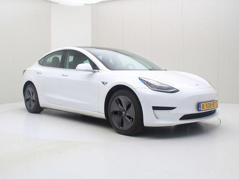 Gebraucht Tesla Model 3 Standard Range 225 kW (306 PS) 2020 Weiß Limousine