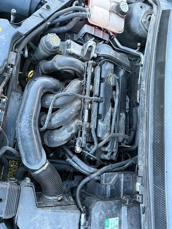 Usado Ford Focus ST 100 CV (73 kW) 2007 Negro Berlina