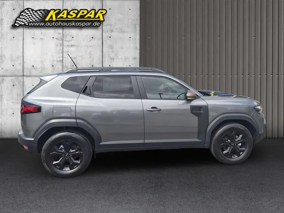 Neu Dacia Duster Extreme 158 PS (116 kW) 2026 Dolomitgrau SUV