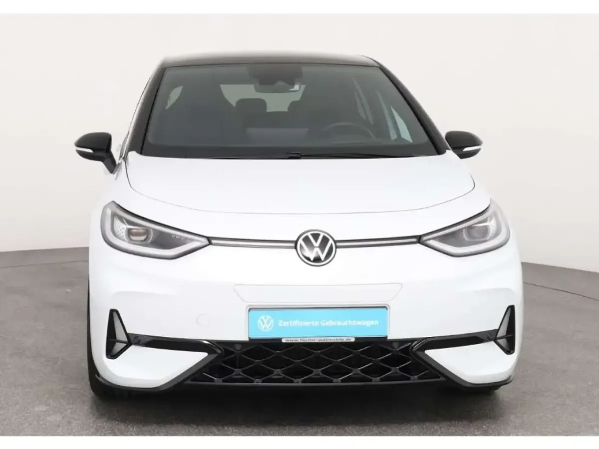 Gebraucht VW ID.3 GTX 210 kW (286 PS) 2025 Gletscherweiß metallic/ dach s Kleinwagen