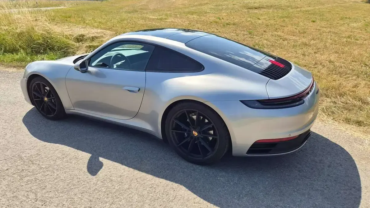 Gebraucht Porsche 911 Carrera 385 PS (283 kW) 2023 Silber Coupé