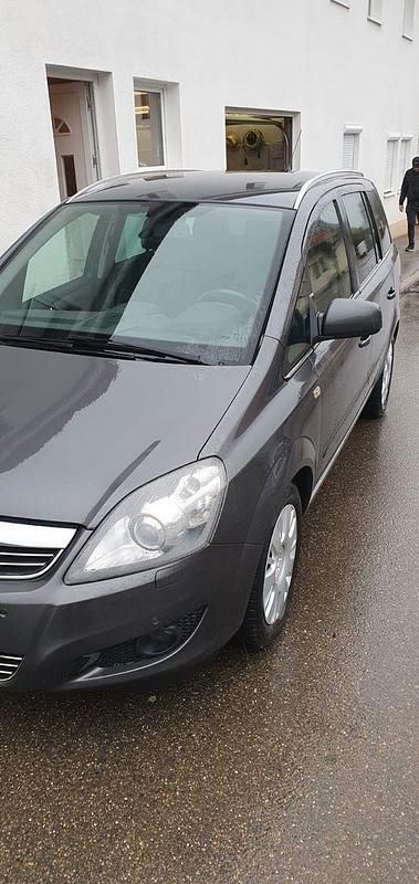 Gebraucht Opel Zafira 140 PS (102 kW) 2010 Grau Van / Kleinbus