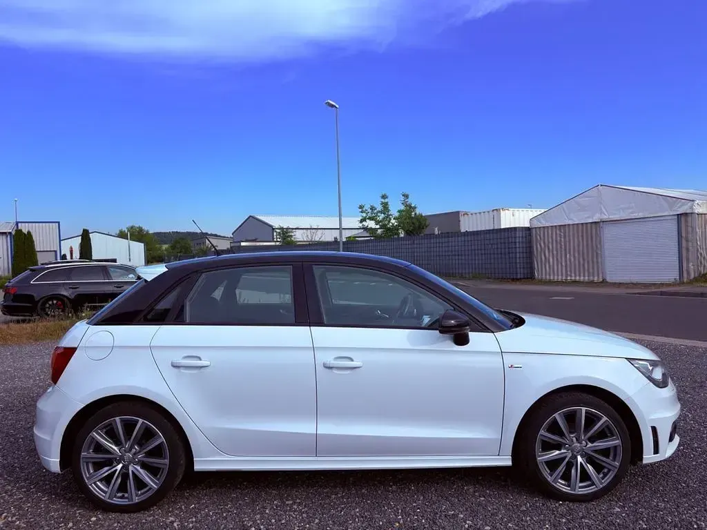 Gebraucht Audi A1 Admired 86 PS (63 kW) 2013 Weiß Kleinwagen