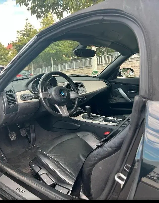 Gebraucht BMW Z4 150 PS (110 kW) 2005 Schwarz Cabrio