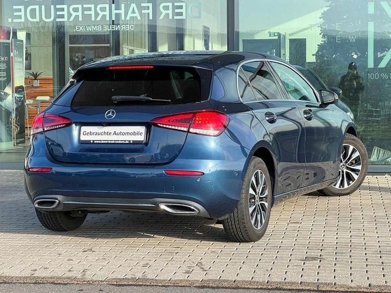Gebraucht Mercedes A180 116 PS (85 kW) 2021 Denimblau  metalliclack Coupé