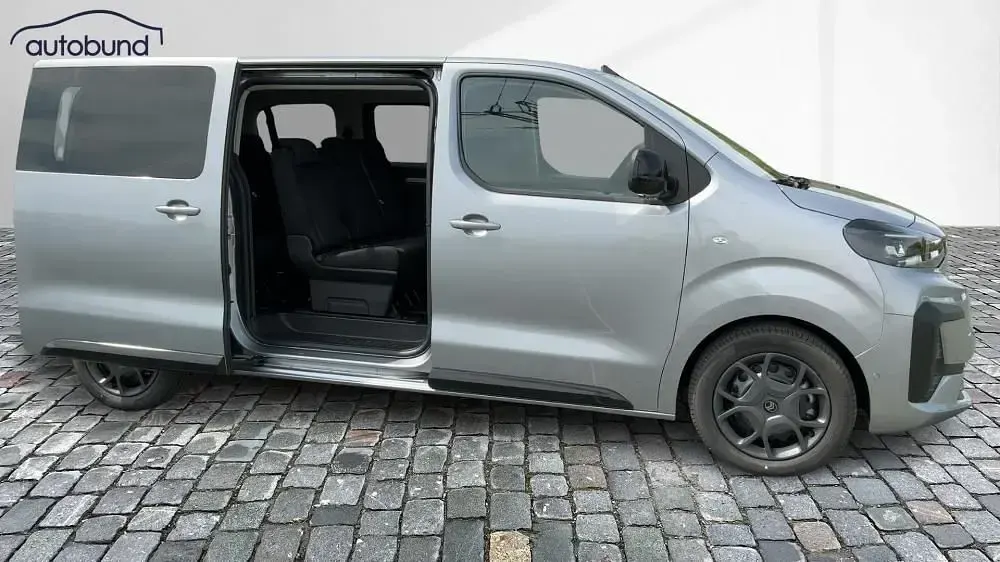 Używany Citroën Spacetourer 179 KM (131 kW) 2025 Szary Minivan