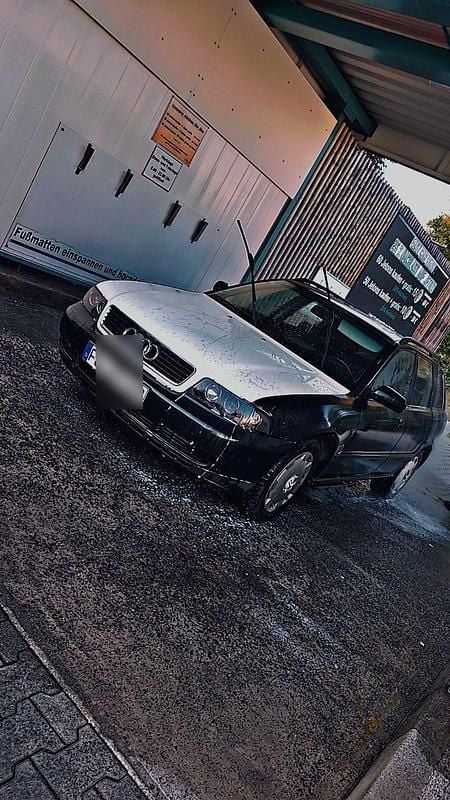 Gebraucht 1996 Audi A4 Kombi | 1.000 € (Guter Preis) - Bild 1/4