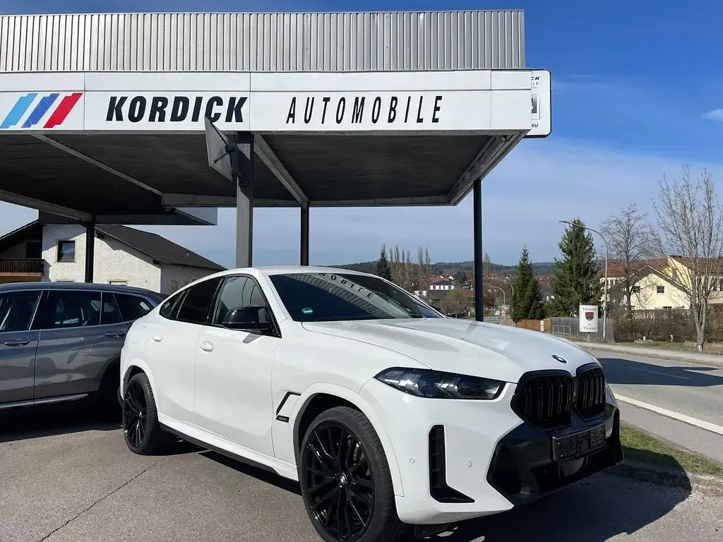 Gebraucht BMW X6 M Sport 530 PS (389 kW) 2023 Weiß SUV