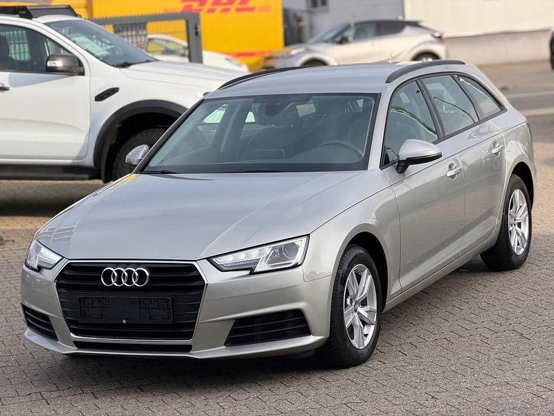 Silber Gebraucht 2016 Audi A4 Basis Kombi | 10.900 € (Guter Preis) - Bild 1/4