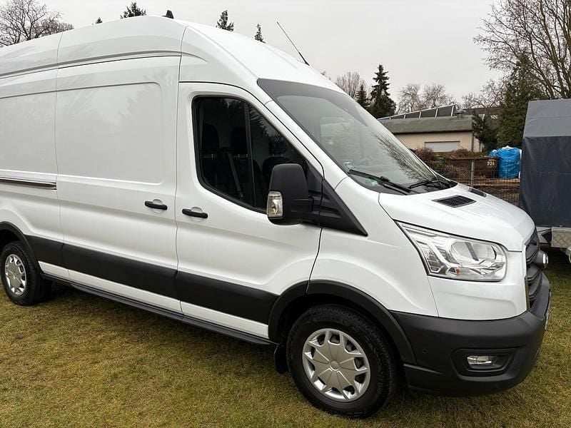 Weiß Gebraucht 2020 Ford Transit Trend+ Van / Kleinbus | 29.900 € (Etwas zu teuer) - Bild 1/4