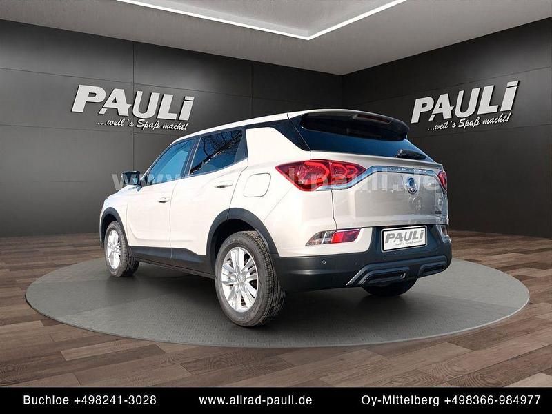 Neu KGM Korando 163 PS (119 kW) 2026 Beige SUV