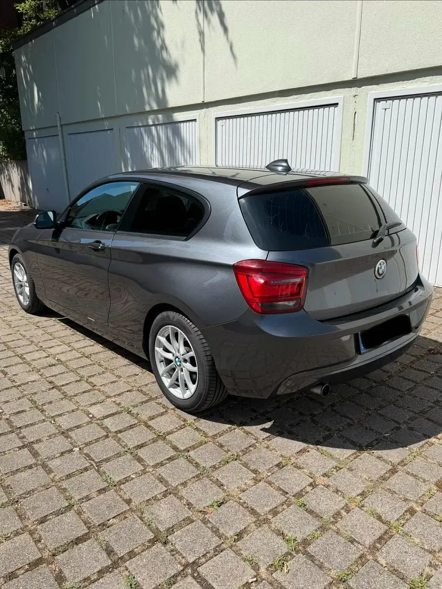 Gebraucht BMW 118 Sport Line 170 PS (125 kW) 2013 Grau Kleinwagen