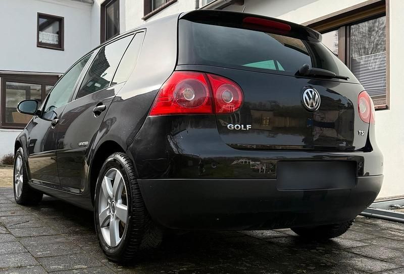 Gebraucht VW Golf V 122 PS (89 kW) 2008 Schwarz Kleinwagen
