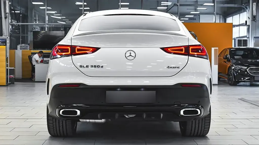Gebraucht Mercedes GLE350 AMG line 272 PS (200 kW) 2020 Weiß SUV