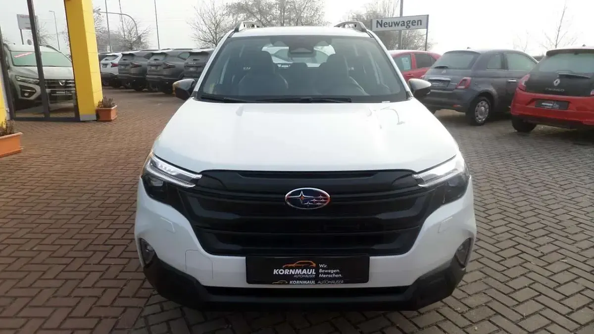 Neu Subaru Forester Trend 136 PS (100 kW) 2026 Weiß SUV