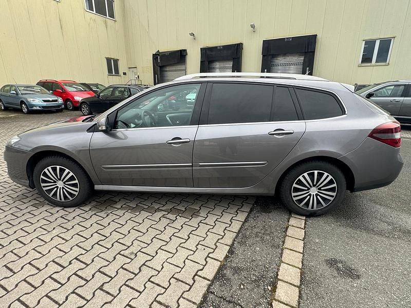 Gebraucht Renault Laguna III 140 PS (102 kW) 2011 Braun Kombi