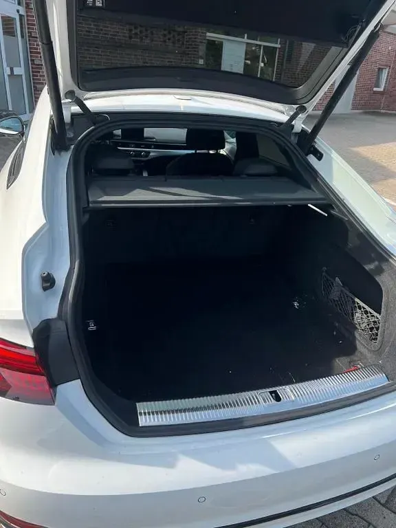 Gebraucht Audi A5 Sportback 150 PS (110 kW) 2020 Weiß Kleinwagen