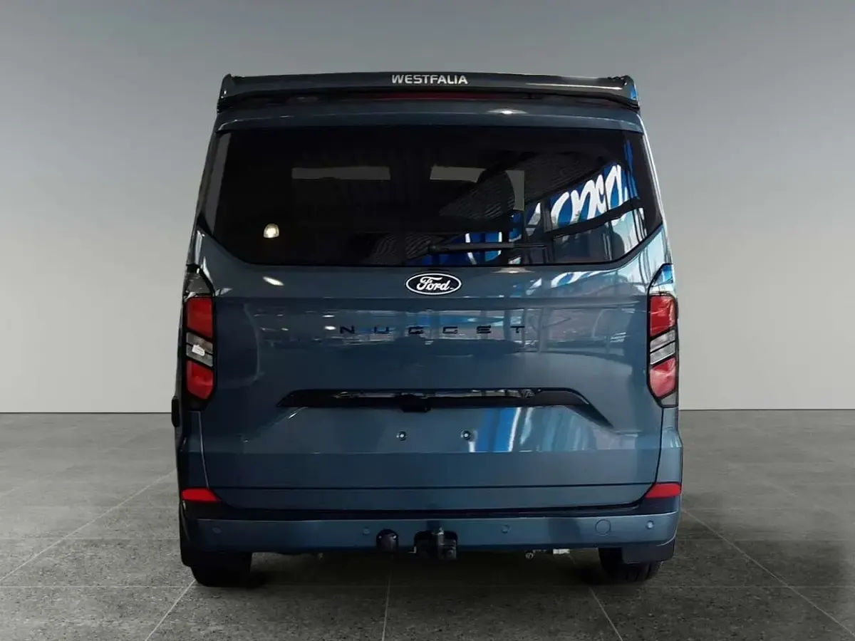 Neu Ford Tourneo Custom Nugget 150 PS (110 kW) 2025 Chromablau metallic Van