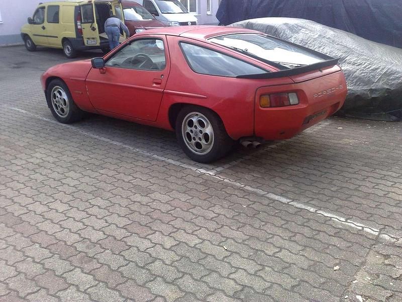 Gebraucht Porsche 928 310 PS (228 kW) 1985 Rot Coupé