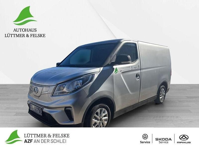 Gebraucht Maxus eDeliver 3 100 kW (136 PS) 2024 Silber Van