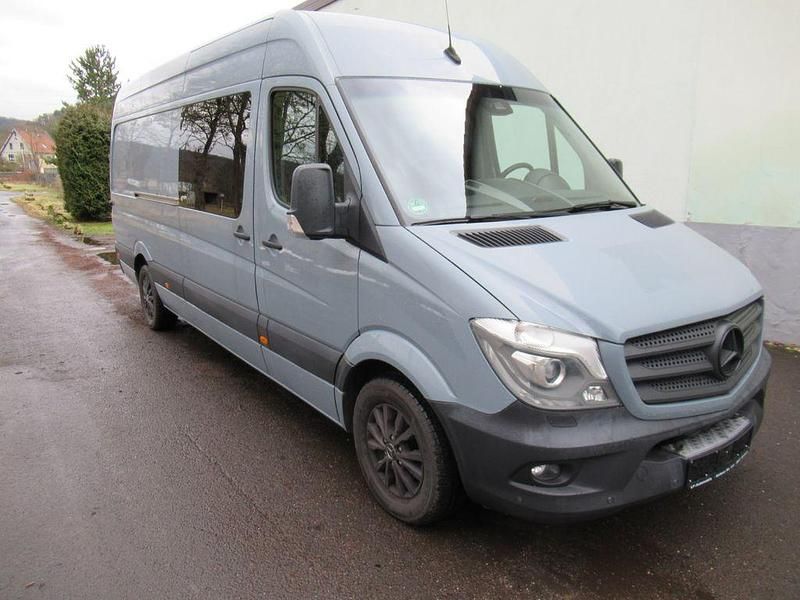 Gebraucht Mercedes Sprinter 163 PS (119 kW) 2018 Grau Van
